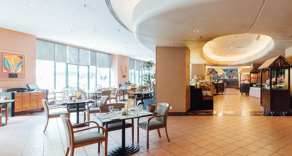 فندق رويال تشولان سيرمبان سِريمبان المظهر الخارجي الصورة The restaurant